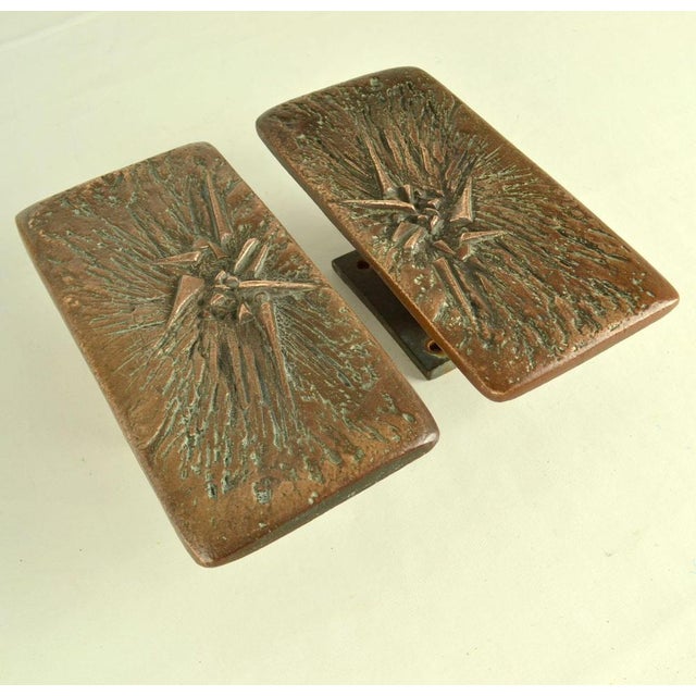Brutalist Bronze Push Pull Door Handles and Letterbox with Dynamic Relief, 1970s, Set of 3 For Sale - Image 9 of 18