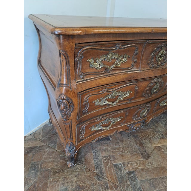 French Louis XV Style Walnut Commode, 1920s For Sale - Image 6 of 7