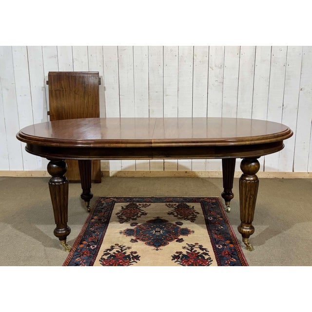 Victorian Style Oval Mahogany Table with One Extension For Sale - Image 3 of 18