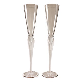 Vintage Clear and Frosted White Crystal Champagne Flutes with Sculptural Stems, 1980s, Set of 2 For Sale