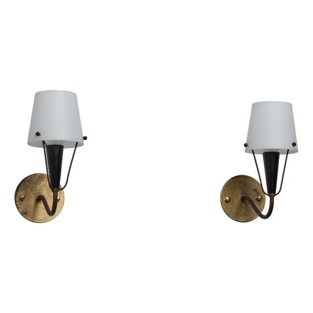 Vintage Italian Wall Sconces in Brass and Opaline Glass, 1950s, Set of 2 For Sale