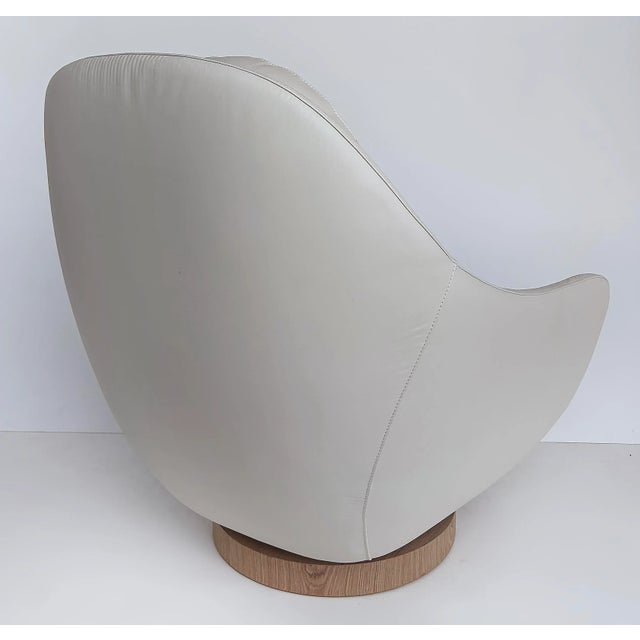 Artefacto Luna Leather Swivel Lounge Chair by Roberta Zimmerman For Sale - Image 4 of 7