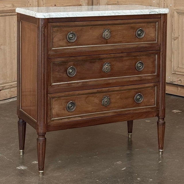 French French Louis XVI Mahogany Marble Top Commode For Sale - Image 3 of 16
