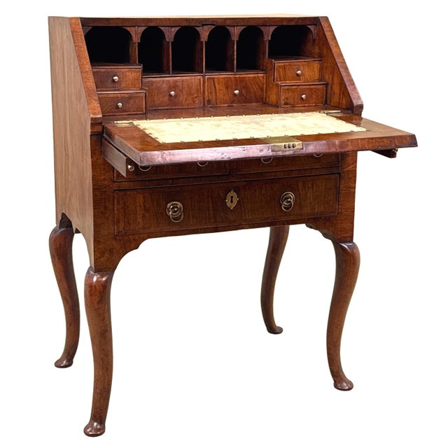 Small Antique Walnut Secretaire, 1720 For Sale - Image 6 of 16