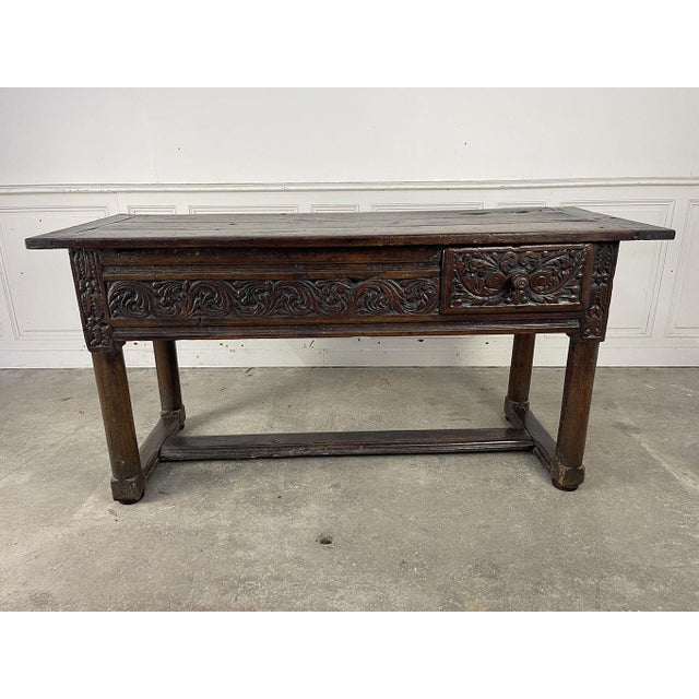 Antique Table in Walnut, 1600s For Sale - Image 3 of 11