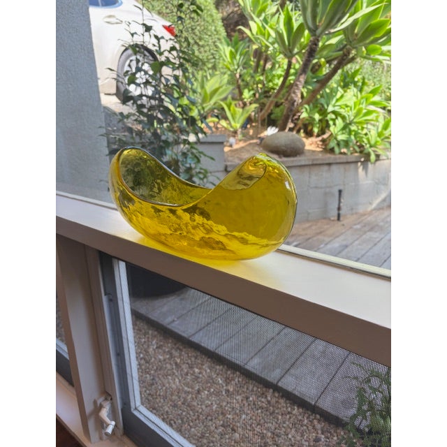 Mid-Century Modern Early 20th Century Yellow Glass Canoe in the Style of Steuben Glass For Sale - Image 3 of 3
