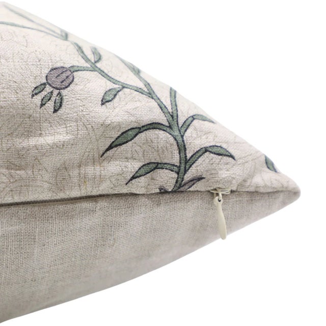 Art Deco Fabdivine Handcrafted Pillow Cover 12x20 Inch Floral Design-Pure Linen, Daisy For Sale - Image 3 of 5