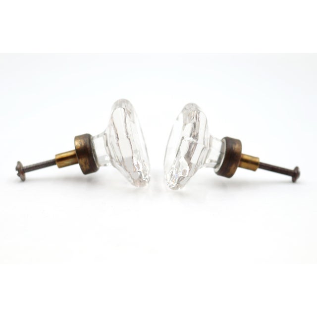 Traditional Pair of Vintage 1.75 In. Octagon Clear Glass Cabinet Knobs For Sale - Image 3 of 4