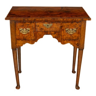 Antique Irish 18th Century Burl Walnut George I Lowboy Dressing Table Desk 1720 For Sale