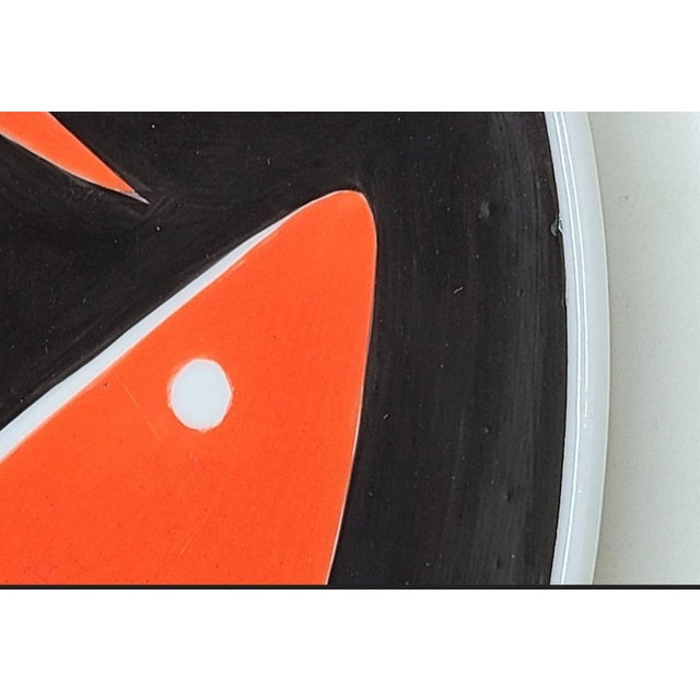 1970s 1970s János Török for Zsolnay Hand Painted Ceramic Art Black and Red Fish Plate, Hungarian Artist For Sale - Image 5 of 11