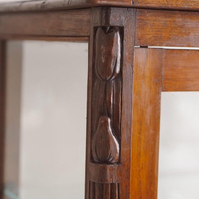 Early 20th Century Art Nouveau Oak Display Cabinet, 1900s For Sale - Image 5 of 8