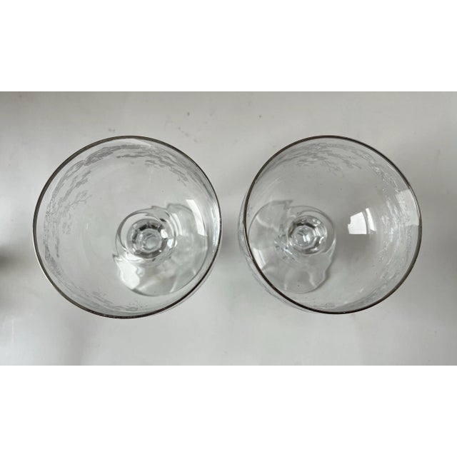 Mid 20th Century Vintage Etched Crystal Champagne Coupes With Platinum Rim, Faceted Stem Barware – Set of 2 For Sale - Image 5 of 9