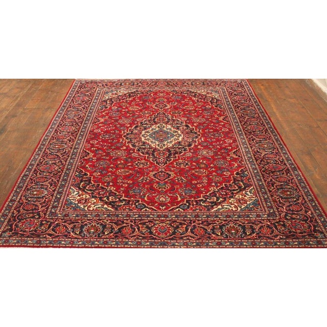 Textile Middle Eastern Rug in Wool For Sale - Image 7 of 11
