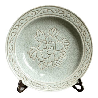 Chinese Ceramic Plate,Guan Ware Crackle Glaze Porcelain Plate Hand Carved Flowers Pattern For Sale