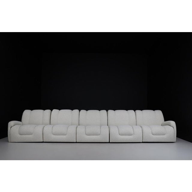 Wood Mid-Century Italian Modular Lounge Sofa in New Bouclé, 1970s, Set of 5 Elements For Sale - Image 7 of 14