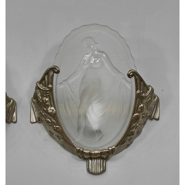1920s A Pair of French Art Deco Wall Sconces by Cherrier & Muller Freres 1930 France For Sale - Image 5 of 12