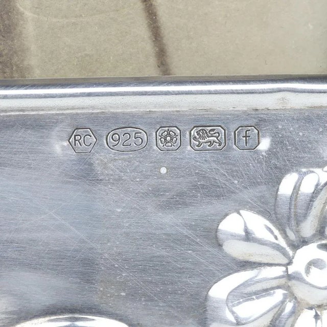 Art Nouveau Sterling Silver Photograph Frame, Sheffield, United Kingdom For Sale - Image 6 of 7