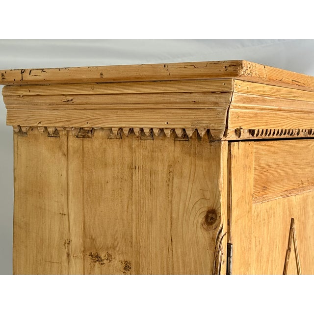Early 19th Century Swedish Gustavian Pine Cabinet For Sale - Image 14 of 18
