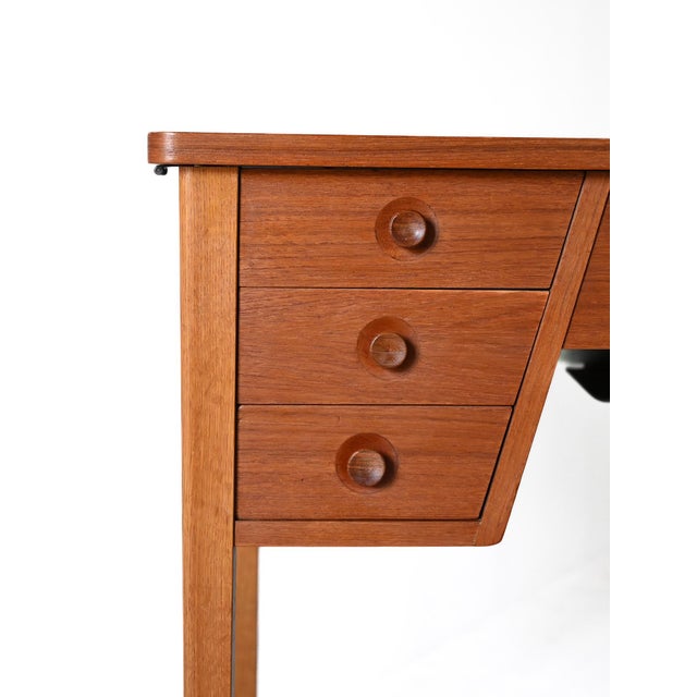 Wood Desk with Singer Sewing Machine, 1960s For Sale - Image 7 of 15