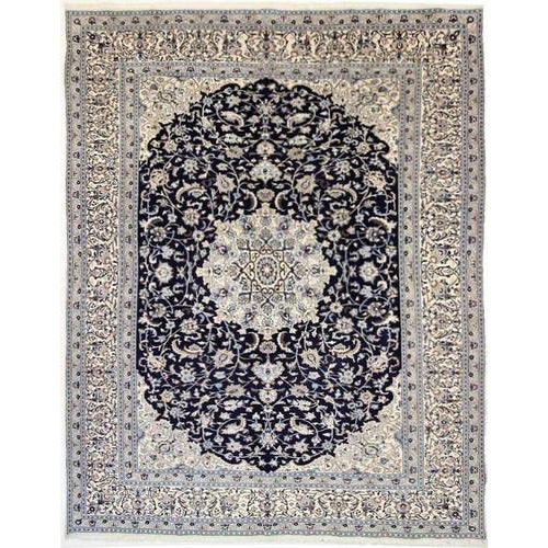 Hand-knotted Nain Oriental rug | Knot density: 160.000 – 200.000 / m² | Material: Hand-spun wool / cotton | Size: 385 x...