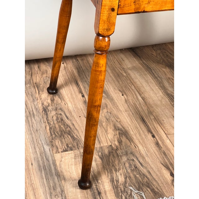 Wood Antique American Queen Anne Maple Tavern Table, New England, Circa 1760–1790 For Sale - Image 7 of 9