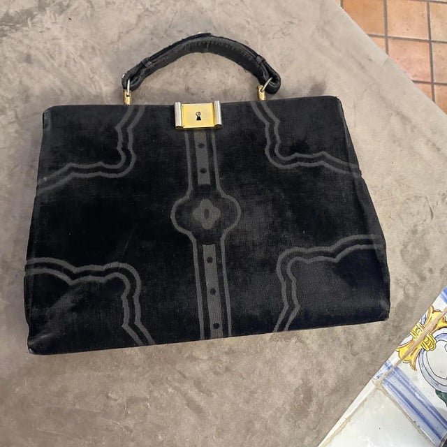 Iconic 1970s Black Velvet and Brass Hand Bag by Roberta Di Camerino For Sale - Image 10 of 12