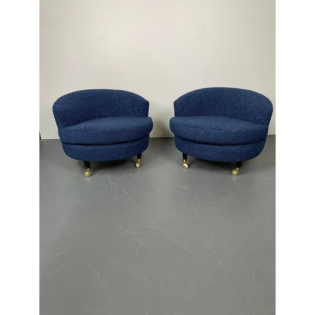 Mid-Century Modern Pair of Mid-Century Rolling Swivel Lounge / Slipper Chairs, Baughman Style For Sale - Image 3 of 17