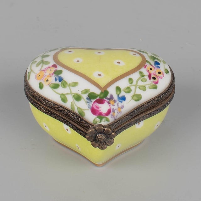 Metal Limoges French Hand Painted Porcelain Boxes, Set of 5 For Sale - Image 7 of 10