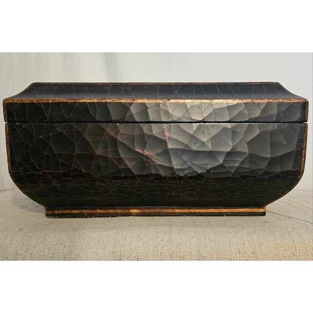 Late 20th Century Late 20th Century Hilda Flack Style Chinoirsiere Crackle Finish Hinged Box For Sale - Image 5 of 8