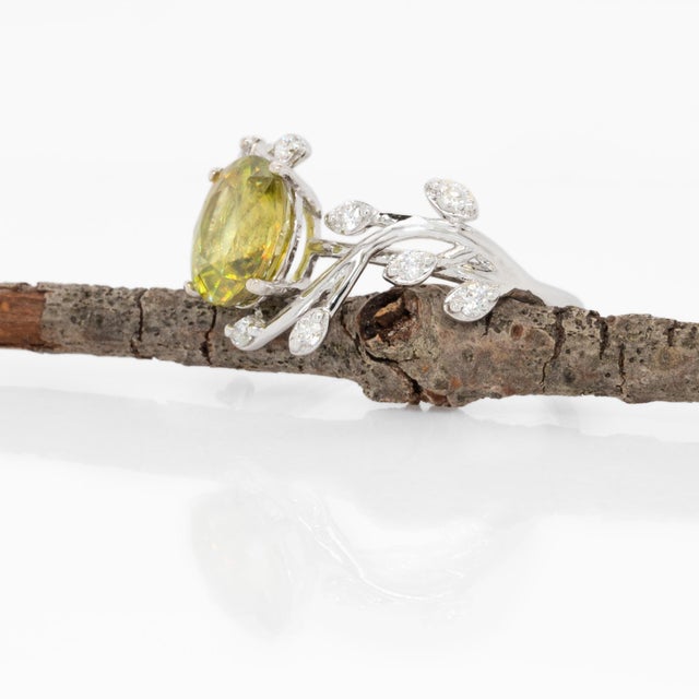 2020s 2.4ct Leafy Vine Design Sphene Ring With Natural Diamonds: Solid 14k Gold, 8x6mm For Sale - Image 5 of 7
