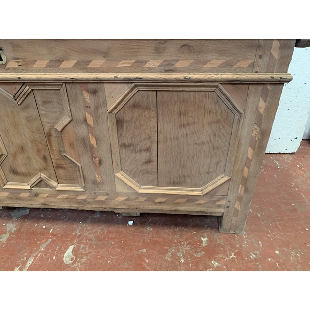 Chest in Oak with Light Wood Marquetry, 1700s, in Good conditions. Designed before 1890