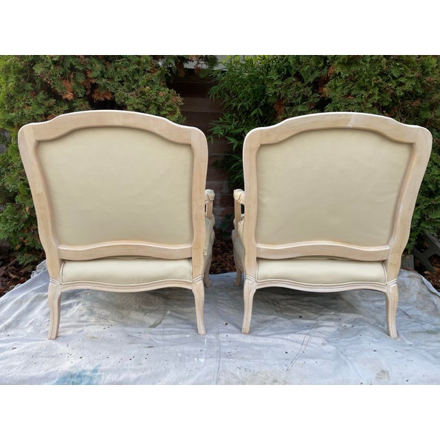 Late 20th Century Vintage 1990s Sam Moore Bergère Chairs in Ivory Genuine Leather, Whitewashed Maple Frame – Pair For Sale - Image 5 of 12