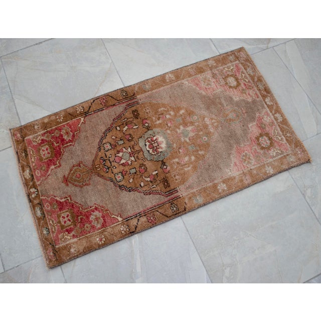 Vintage Turkish Small Rug Faded Pink Brown Hand Knotted Door Mat 20"x37" For Sale - Image 13 of 13