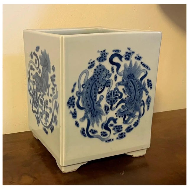 Large Antique 19th Century Chinese Blue & White Porcelain Brush Pot Decorated With Kylin Tigers, Mythical Beasts or Foo Dogs For Sale - Image 4 of 12