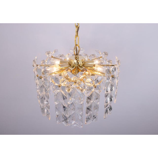 Large Palma Chandelier in Gilt Brass and Crystal Glass from Kalmar, Austria, 1970s For Sale - Image 11 of 18