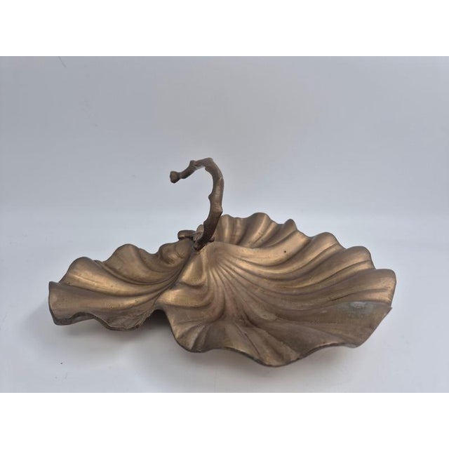 Art Nouveau Leaf-Shaped Bowl in Brass, France, 1900s For Sale - Image 3 of 11