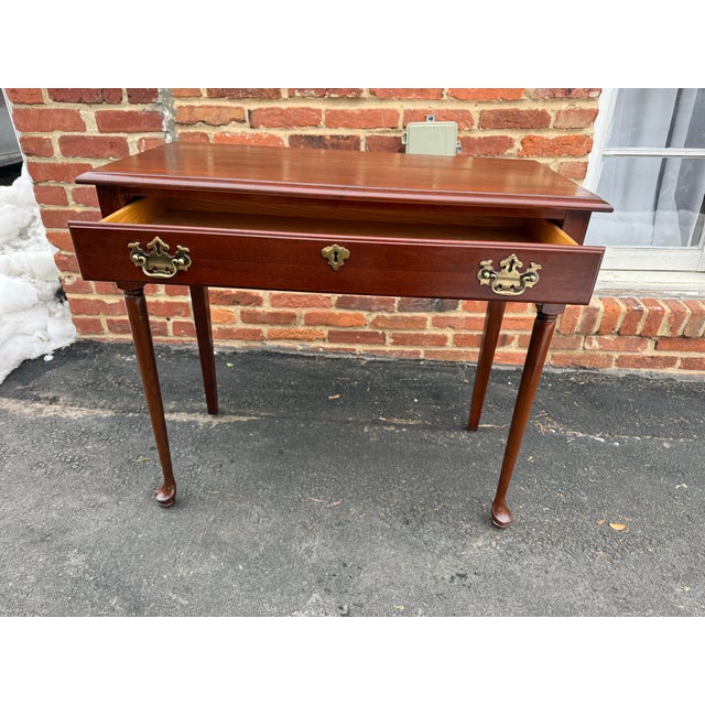 Late 20th Century Pennsylvania House Queen Anne Style Solid Cherry Console Table For Sale - Image 12 of 15