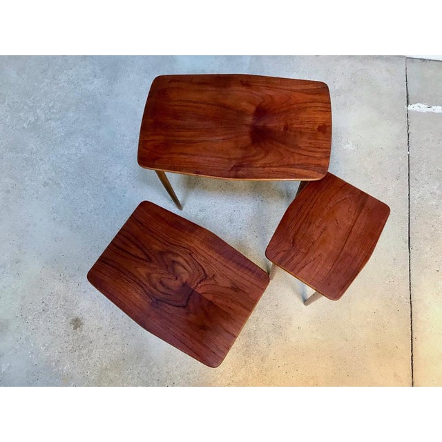 Boat-Shaped Teak Nesting Side Tables, Set of 3 For Sale - Image 6 of 18