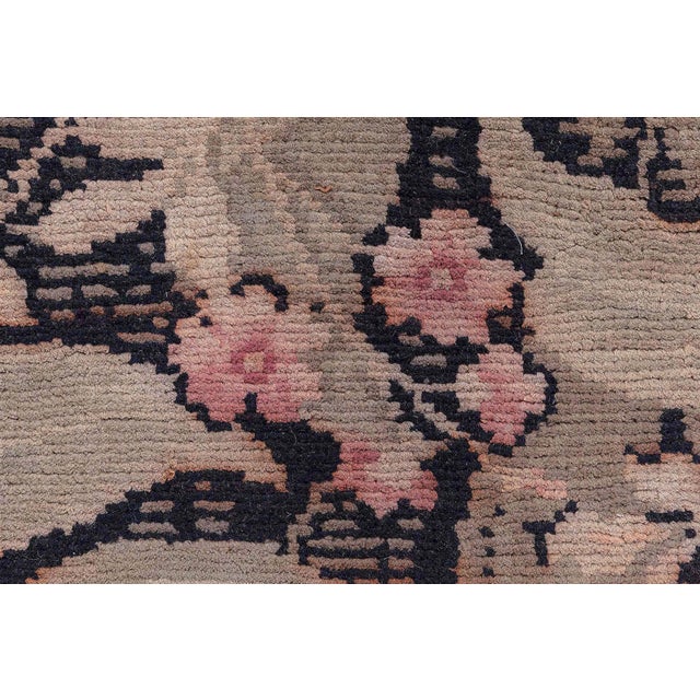 Early 20th Century French Savonnerie Rug For Sale In New York - Image 6 of 8