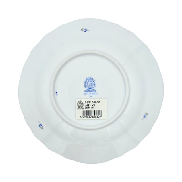 Herend Herend Chinese Bouquet Black Sapphire Salad Plate - 7.5" For Sale - Image 4 of 9