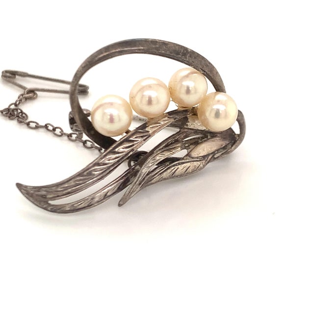 1990s Mikimoto Estate Akoya Pearl Brooch Pin Sterling Silver For Sale In New York - Image 6 of 12