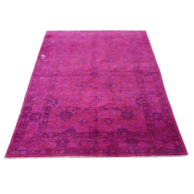 Ariana Overdye 3'11" X 5'9" Hand-Knotted Luxury Rug – Magenta For Sale - Image 4 of 10