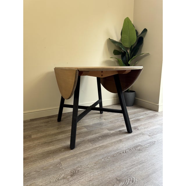 Round Drop Leaf Dining Table by Lucian Ercolani for Ercol, 1980s For Sale - Image 15 of 16