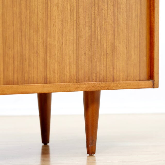 Brown 1960s Wide Mid Century China Display Cabinet For Sale - Image 8 of 9