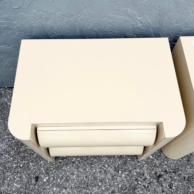 Postmodern Cream Lacquer Laminate King Size Bedframe With Bullnose Nightstands For Sale - Image 11 of 12