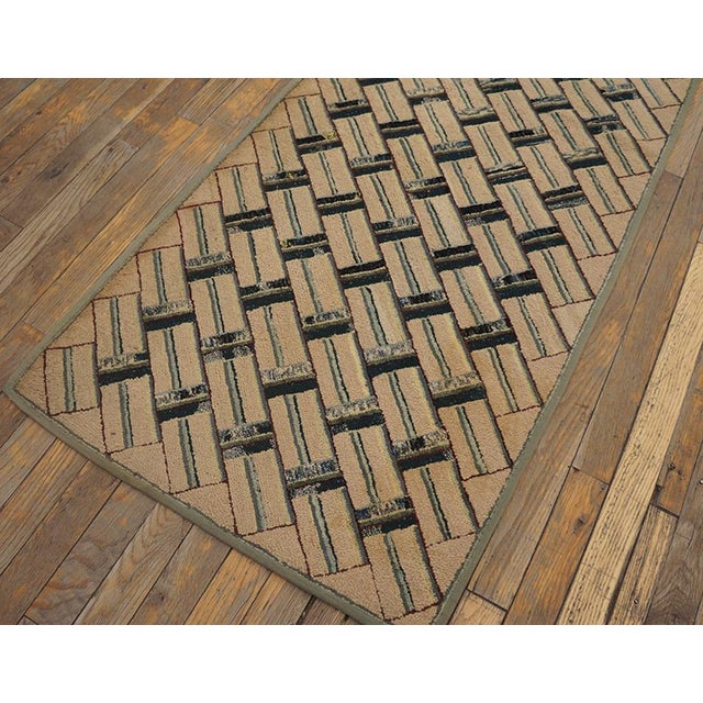 1930s Taupe Geometric Antique American Hooked Rug 2'3" X 6' Handknotted Wool Carpet For Sale - Image 14 of 14