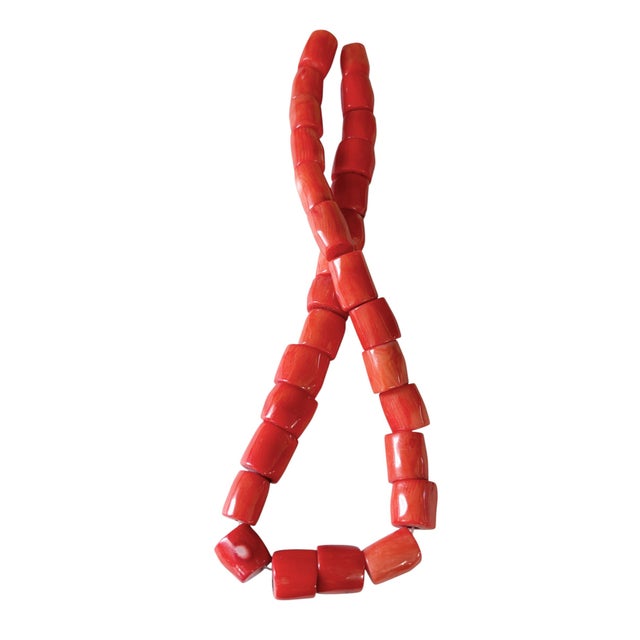 Vintage Chunky natural Nepalese angel skin coral string featuring polished, graduated barrel-shaped drum beads. Each bead...