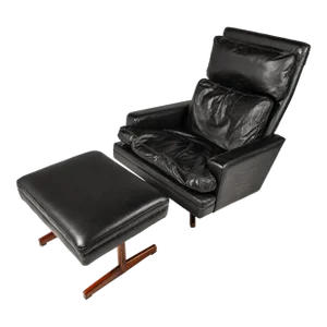 Mid-Century Scandinavian Modern Lounge Chair With Matching Ottoman in Leather by Fredrik A. Kayser for Vatne Møbler, Norway, Circa 1960s