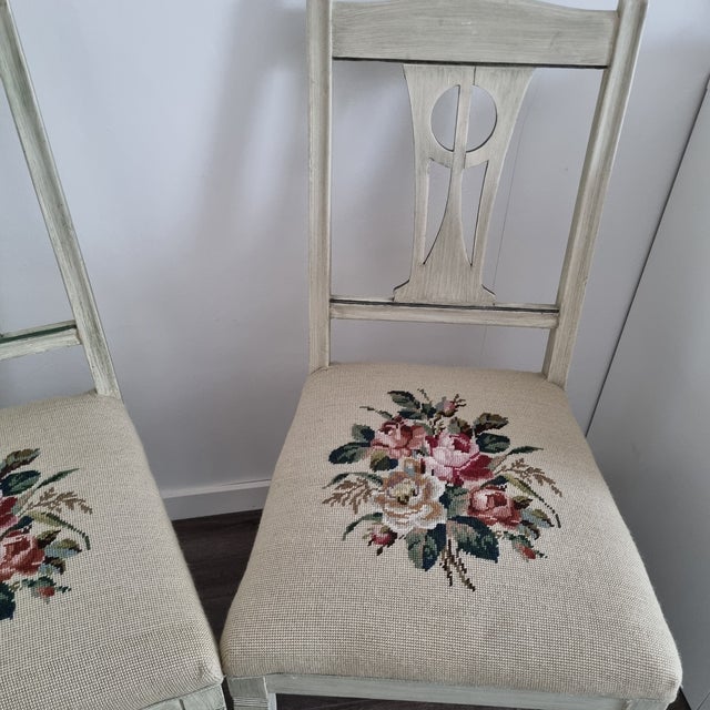 1950s Shabby Chic Upholstered Chairs With Floral Needlepoint – Set of 2 For Sale - Image 6 of 9