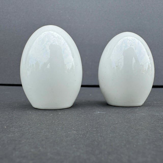 Bone China Egg Shaped Salt and Pepper Shakers For Sale - Image 4 of 6